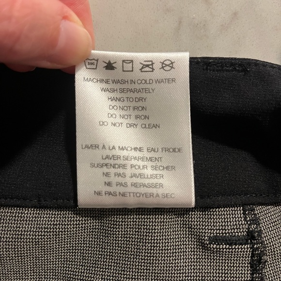 Lolë black pants ✨EUC✨ - Picture 9 of 10